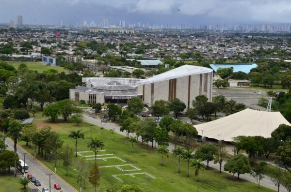 Centro de Convenções UFPE — Ar-Condicionado, 703 TR, Recife/PE